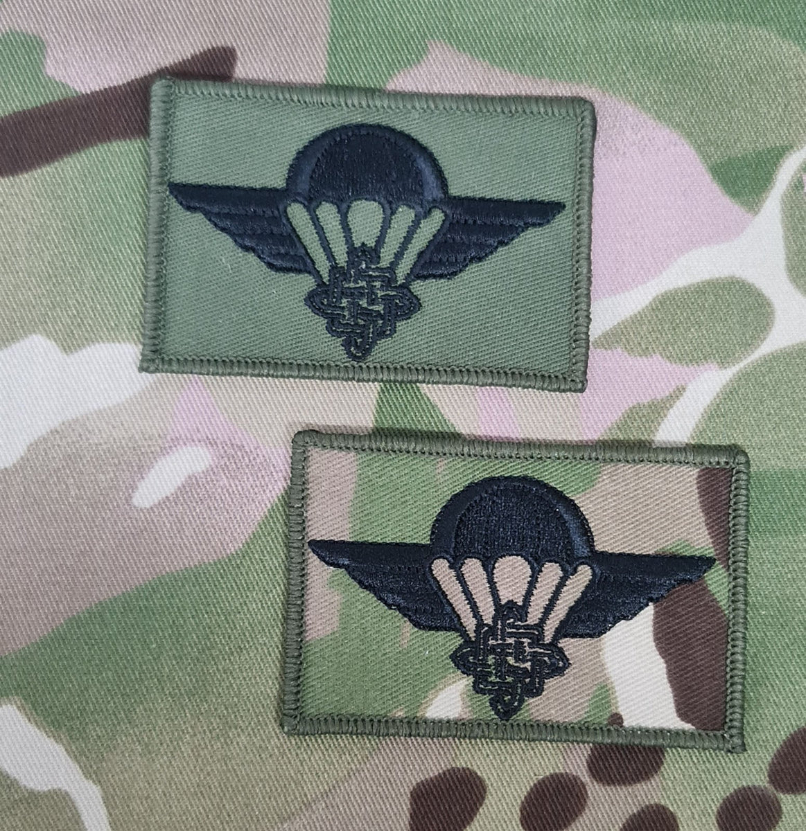 Croatian paratrooper parachutist qualification jump wings Badge