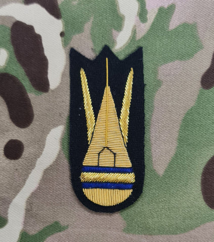 Royal Engineers RE Bomb Disposal No1 Gold On Navy Badge
