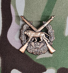 New Style British Army Rifle 50 (AR50) Metal Shooting Badge - Army Rifle Association (ARA) / Army Operational Shooting Competition (AOSC) / Bisley