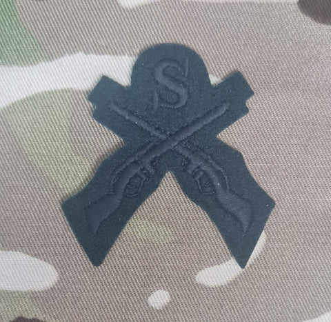 NO2 Dress Sniper Qualification Badge (Rifles / RGR Black on rifle green variation)