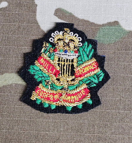 Royal Corps of Army Music RCAM (CAMUS) Officers Bullion stitched Beret Badge (EIIR)