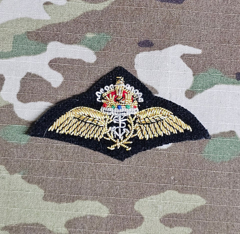 Fleet Air Arm (FAA) Royal Navy Pilot Wings Mess Dress Badge (CIIIR)