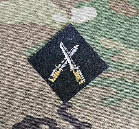 Kampfinfanteristenabzeichen Gold auf Marine