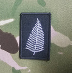 Gesticktes Abzeichen „Tactical Recognition Flash TRF“ der Queen's Royal Hussars (QRH)
