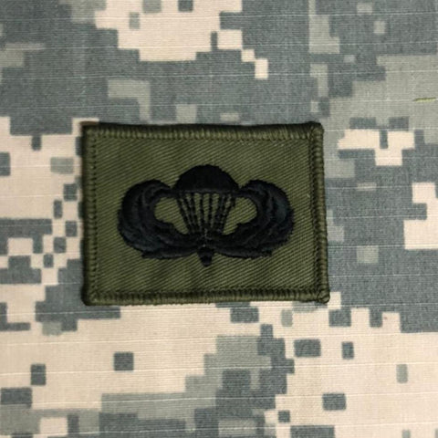 US-amerikanischer Airborne-Fallschirmspringer Sprungflügel Flügel Armee