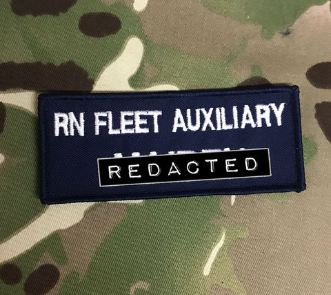 Royal Fleet Auxiliary (texte du haut) - Logo de la Royal Navy - Bande nominative - Style RIG22