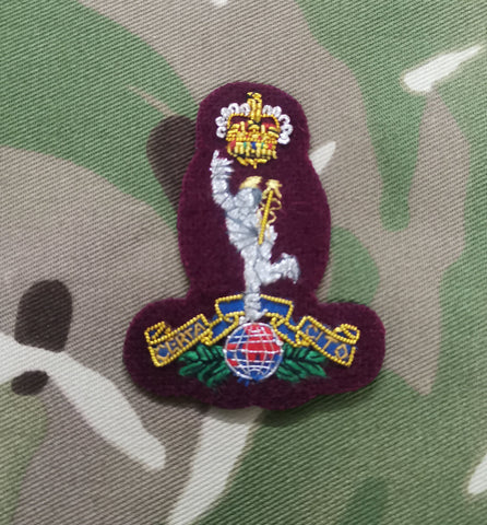 Royal Signals (216 Parachute Signal Squadron) Maroon Officers Bullion stitched Beret Badge (EIIR)