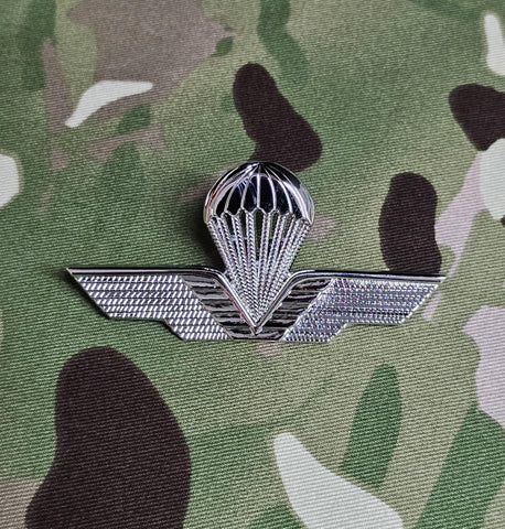 Italian Parachutist / Paratrooper Jump Wings Metal - Brevet (Basic) Colour Enamel - badge / brooch